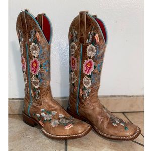 Macie Bean - Size 6 1/2